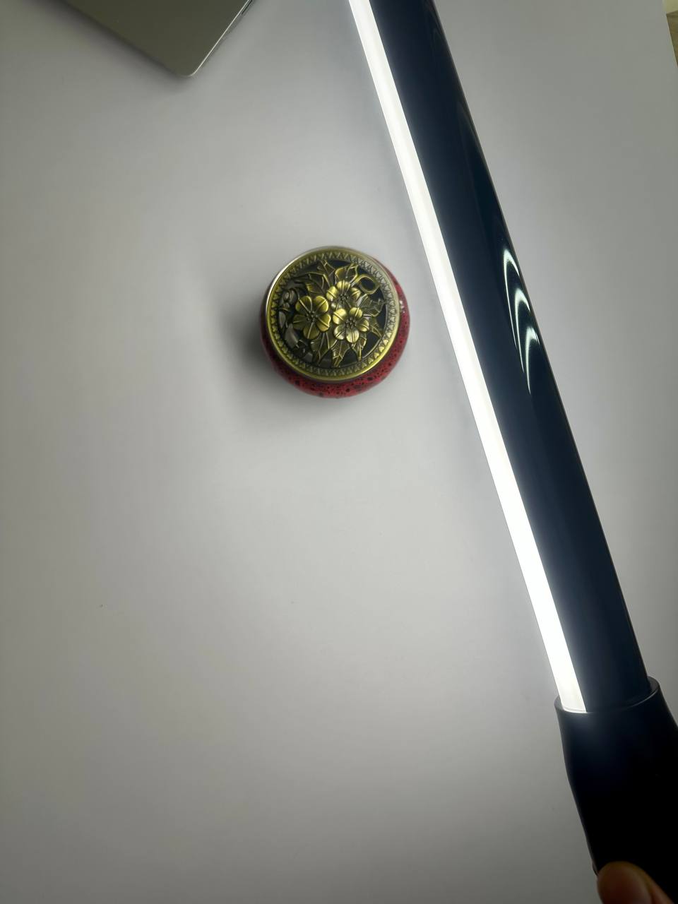 Plokama VL-06 LED Video Light Wand Stick, 2000mAh Rechargeable, 2700K-6500K Bi-Color
