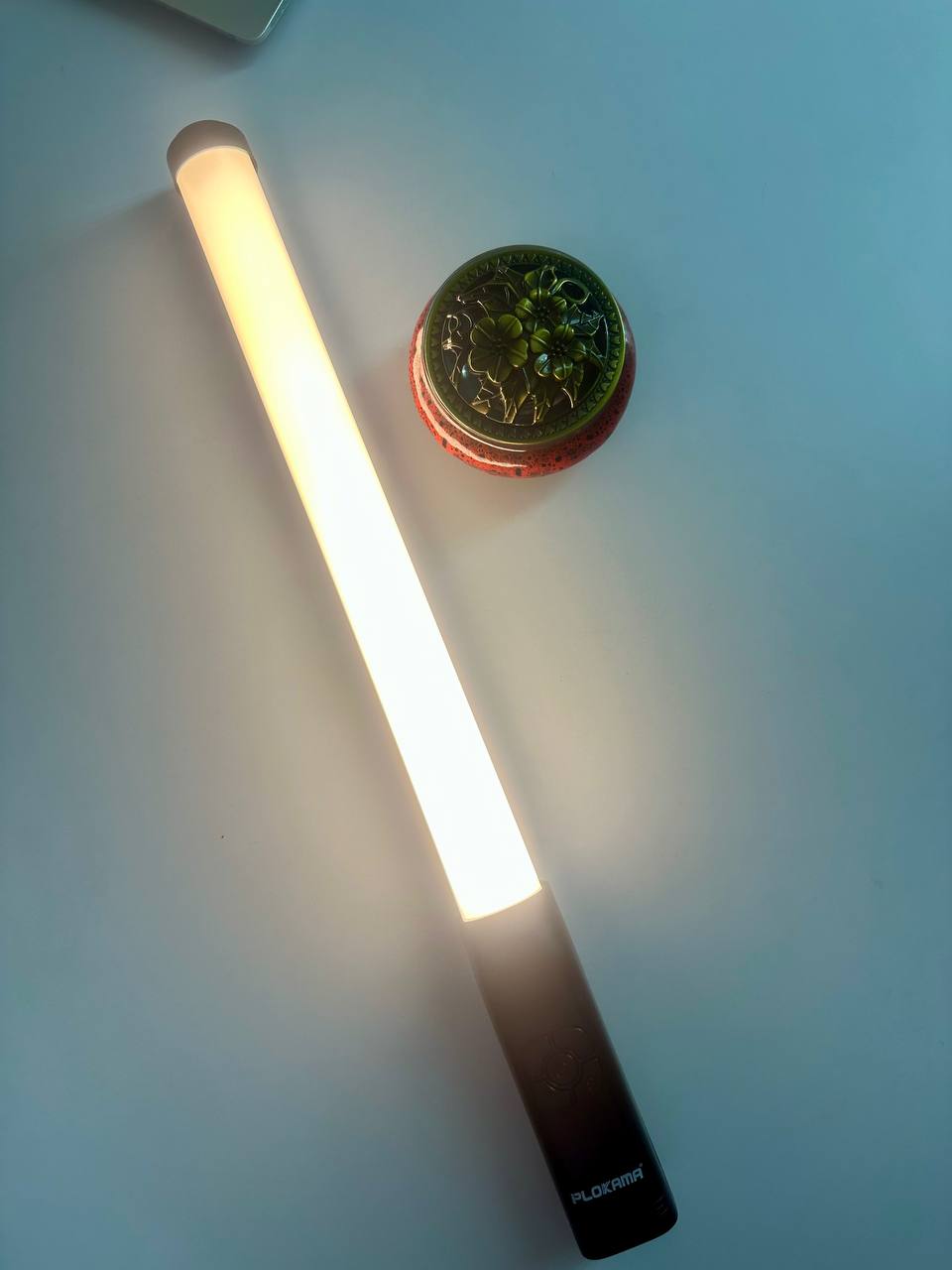 Plokama VL-06 LED Video Light Wand Stick, 2000mAh Rechargeable, 2700K-6500K Bi-Color