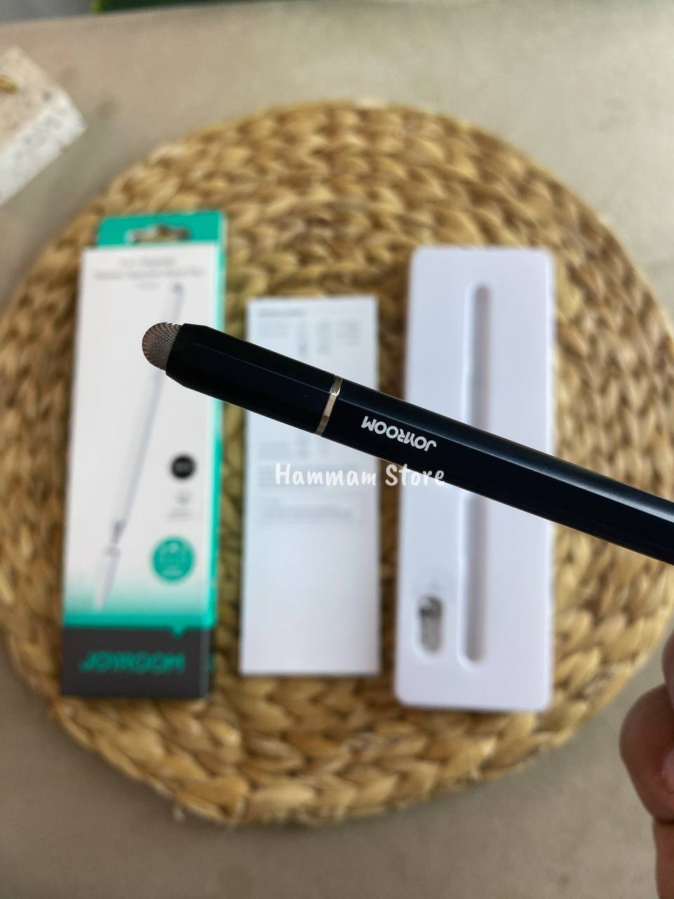 JOYROOM JR-BP561 Stylus Pen Passive 3-in-1 Magnetic Capacitive Pencil for Tablets Smartphones